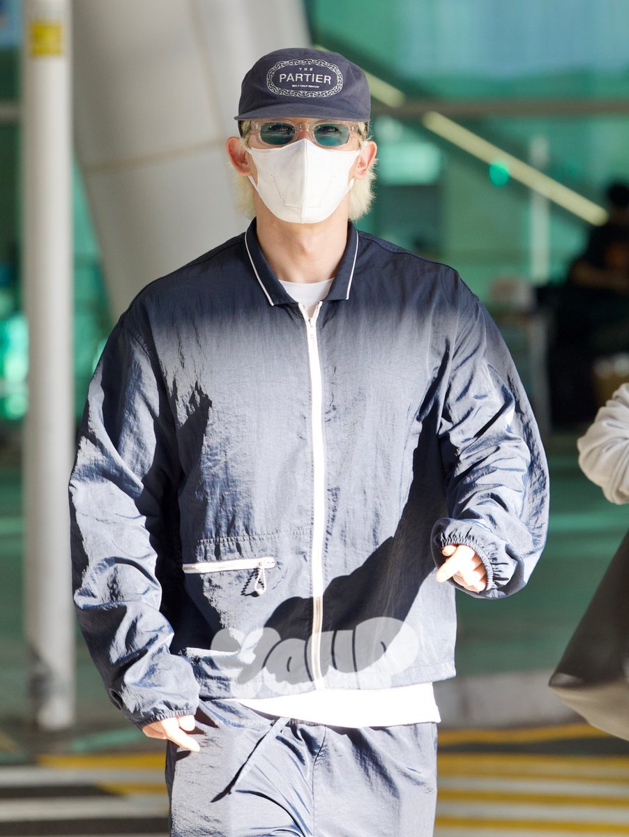 youp_pic's tweet photo. 260713 ICN 입국

햇살쨍쨍 햇살이

#WONHO #원호 https://t.co/LwTXLjce4A