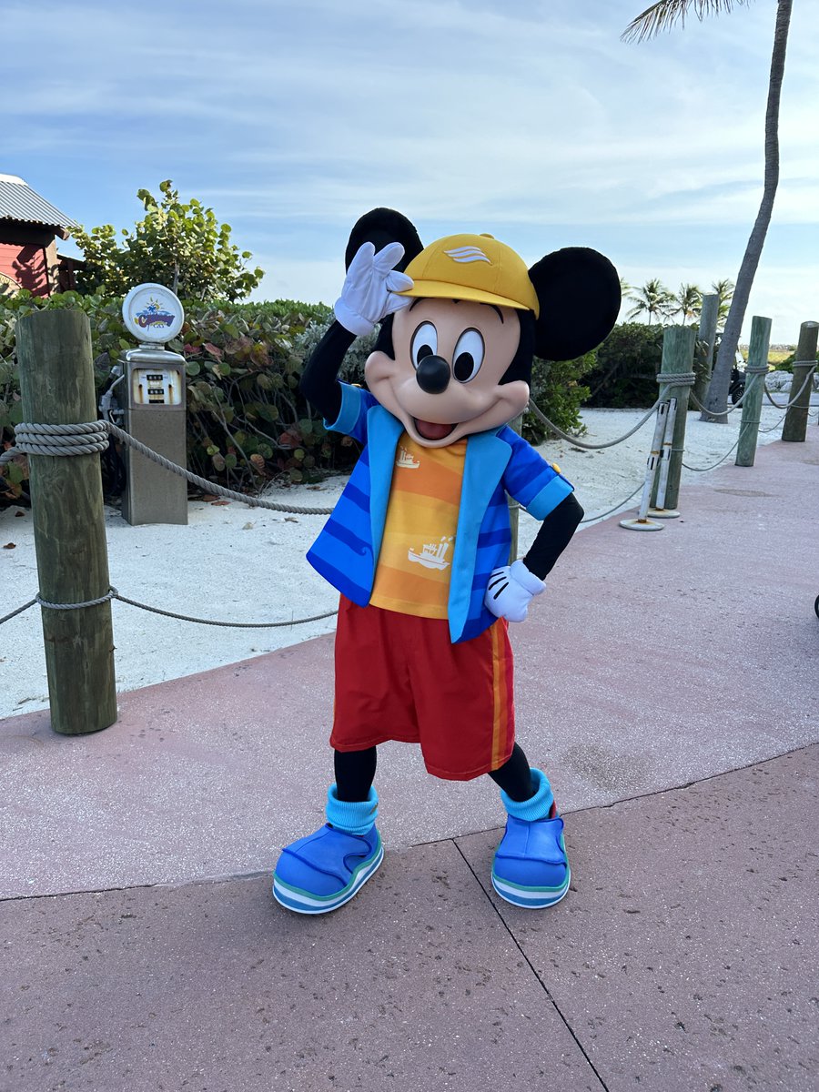CharactersHub tweet picture