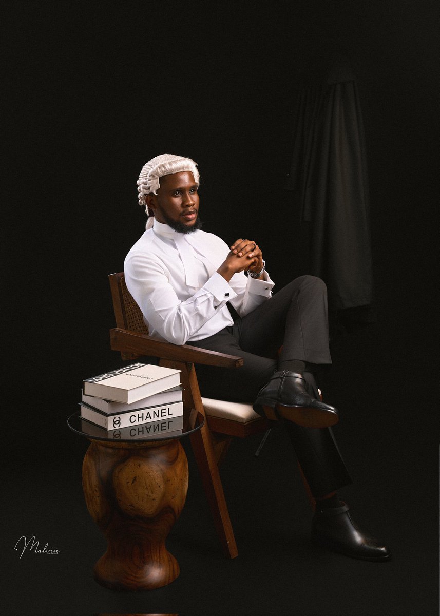 malachy_etiene's tweet photo. Today, the mirror reflects more than a man in a wig, it reflects every late night, every sacrifice, every prayer.

The journey brought me here, but the future is even brighter.

Congratulations to me. https://t.co/BVv8tXJeEh