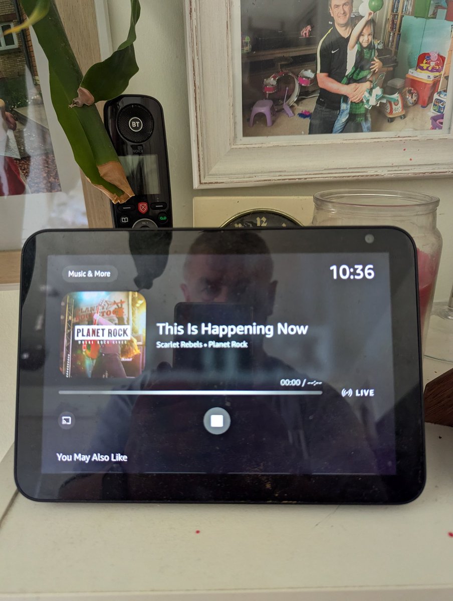 keithsansiro's tweet photo. @ScarletRebels @EaracheRecords #ThisIsHappeningNow playing right now on @PlanetRockRadio . Love it. https://t.co/KvnM9PinWp