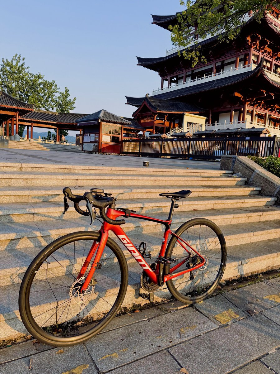 evik1968's tweet photo. Just checked in at the city’s new riverside cycling path! Pedaled 12km with fresh air and amazing views—perfect Saturday move https://t.co/RPw6EuIdYb