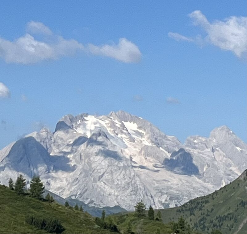 Leonardobecchet's tweet photo. L'ex ghiacciaio della Marmolada

Alle prossime elezioni c'è una sola priorità (x tutti e soprattutto x i + giovani)

Votare x chi accelera transizione e può evitare disastro...creando  posti di lavoro invece di una catastrofe che si abbatte soprattutto sui + deboli https://t.co/VGq86iiGXK