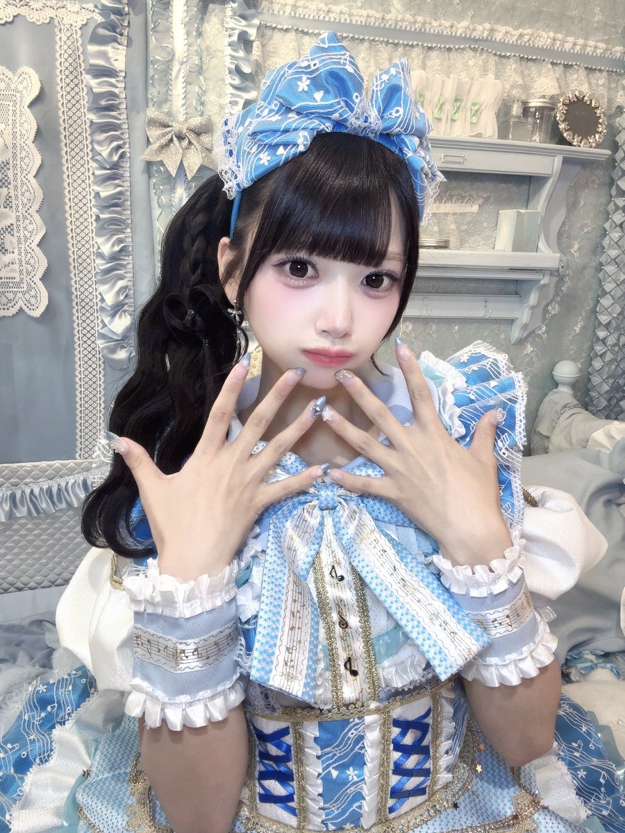 starnote_aqua's tweet photo. .

STARNOTEのブルー担当になりました💙
星乃あくあです♡

ずっと夢だったアイドルとして、素敵な環境でデビューできること、本当に幸せです！信じて待っててくれてありがとう。

初めてのアイドルですが、たくさんの幸せを届けられるように頑張ります♡

一番星のような存在になれますように💫 https://t.co/ZJaC605KFF