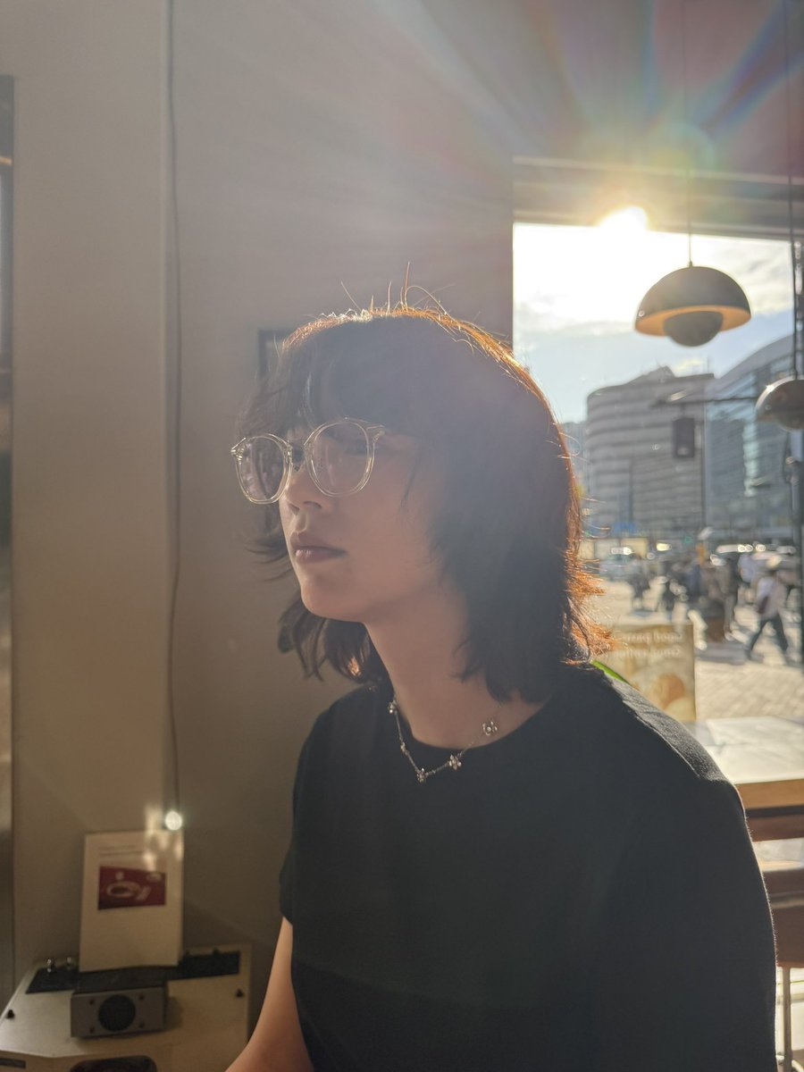 ShipFune's tweet photo. お誕生日おめでとう🎉

気づいたらずっーーーーとのんちゃんが好きだ

今でも新鮮にピカピカと魅力的なのんちゃんを好きになって良かった！

これからも相思相愛で🌷🌷🌷
お祭りがとっても楽しみな1年だね🌷🌷🌷

#のん
#のん1020
#nonknock https://t.co/3QUqqIoDwC