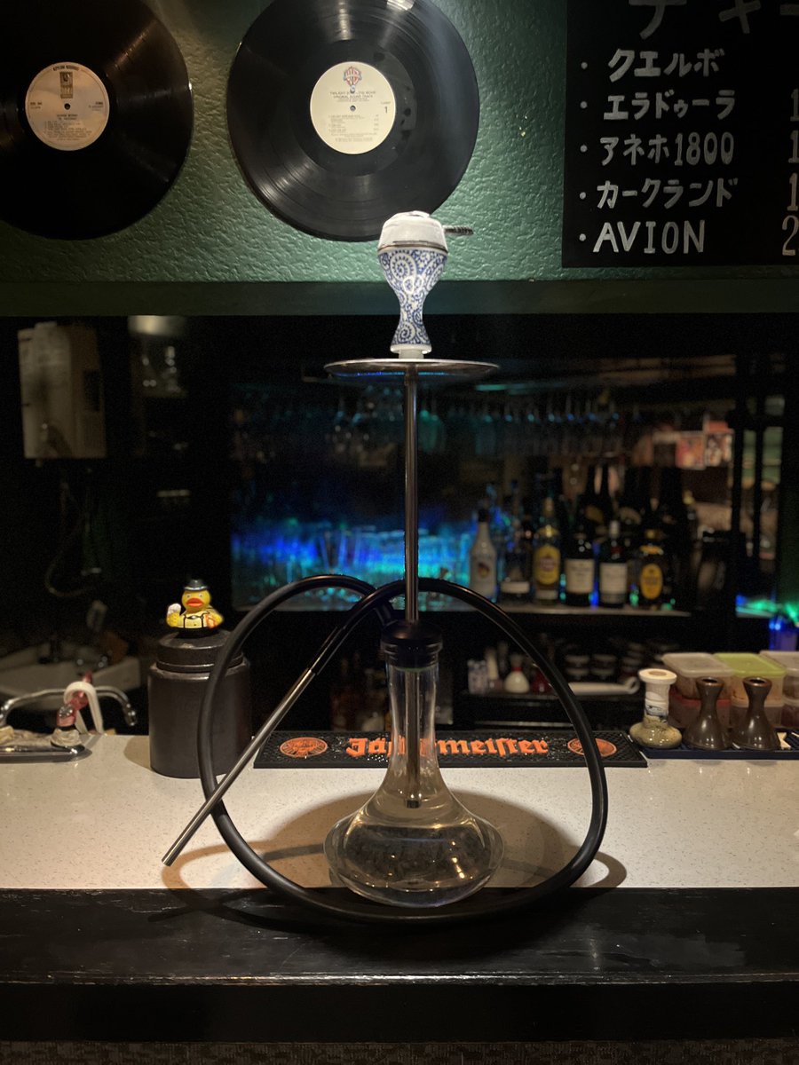 sixta_arakicho's tweet photo. 7/13(月)シクスタ荒木町オープンします！
19:00~last

重い空ですね、、、。
スッキリしたシーシャで気持ちをリフレッシュ！

新宿区荒木町10-14 伍番館ビル 2階A-1
☎️03 6457 7832

【System】
Charge ¥800-
Shisha ¥2,500-
Drink ¥600~ https://t.co/4JwQsT9ER2