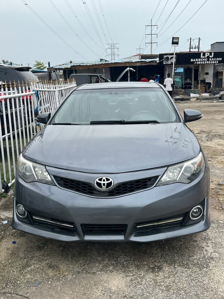 Olajide294's tweet photo. Good deal 
Super clean registered 2013 
Toyota Camry, keyless entry 
V6
Very sound silent engine and gear 
Ac working perfectly 
Smooth driving and acceleration 
Going for 8.5mM only with duty fully paid
Settlements 200k 
contact me 08124561631 
Location VGC https://t.co/x8o7vQ7XMd