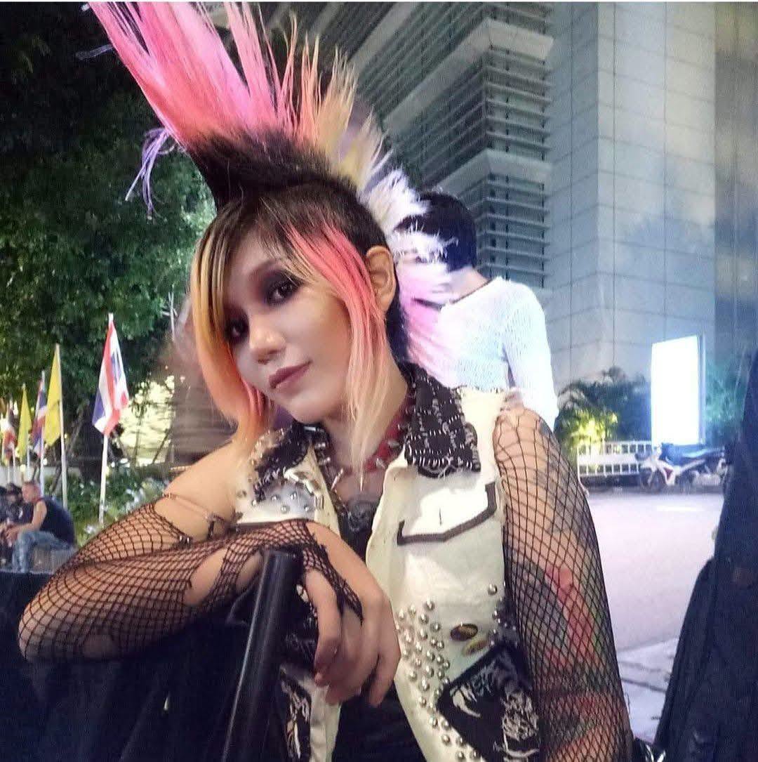 billynews3's tweet photo. PUNK´S NOT DEAD
#punk #punkrock #punksnotdead #punkrocker
#punks #punkstyle #punkrockers
#oldschoolpunk #staypunk #punklife
#punkforever #punkmusic #punkbands
#punknotdead #punkisnotdead #streetpunk
#punker #upthepunx #UpThePunk #punxnotdead https://t.co/ACBVu5GGgk