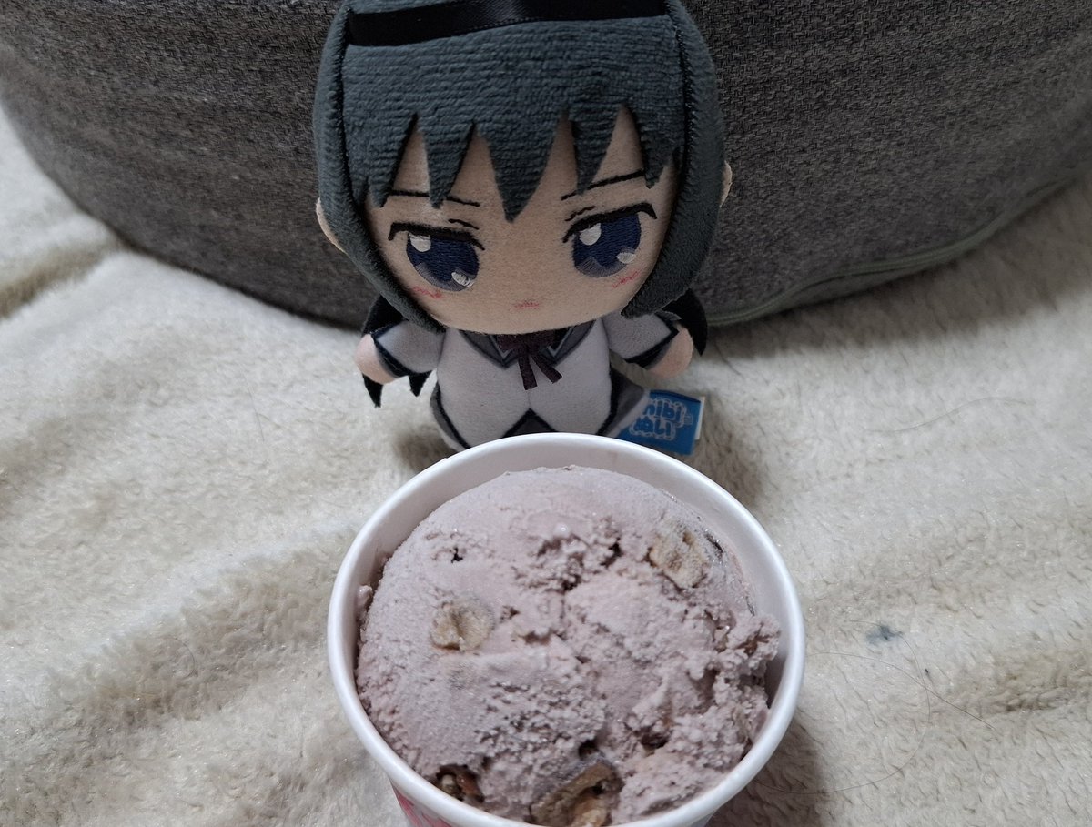 madohomuTTN's tweet photo. ほむらちゃん、世界で一番美味しいアイスこと
大納言あずきだよ… https://t.co/xw4Qk6xBtR