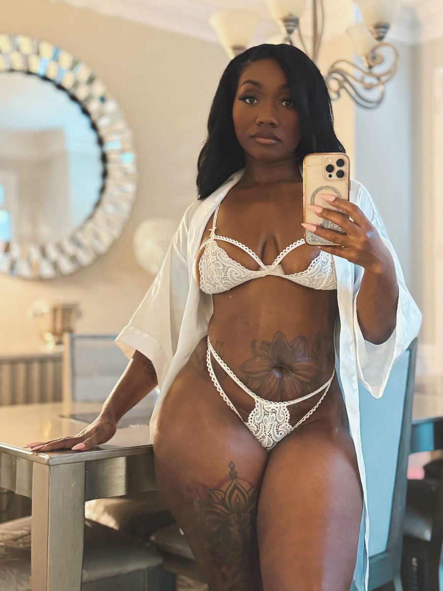 Dare481541's tweet photo. Every morning I get a little reminder of why I stay disciplined. 🤍

I catch a glimpse of myself in the mirror, smile at the progress, admire how beautiful I feel in my Regankay Kollection lingerie, and suddenly those pancakes don’t seem so tempting. ☕️🥚

For now, it’s black cof https://t.co/Mjt17r6OLc