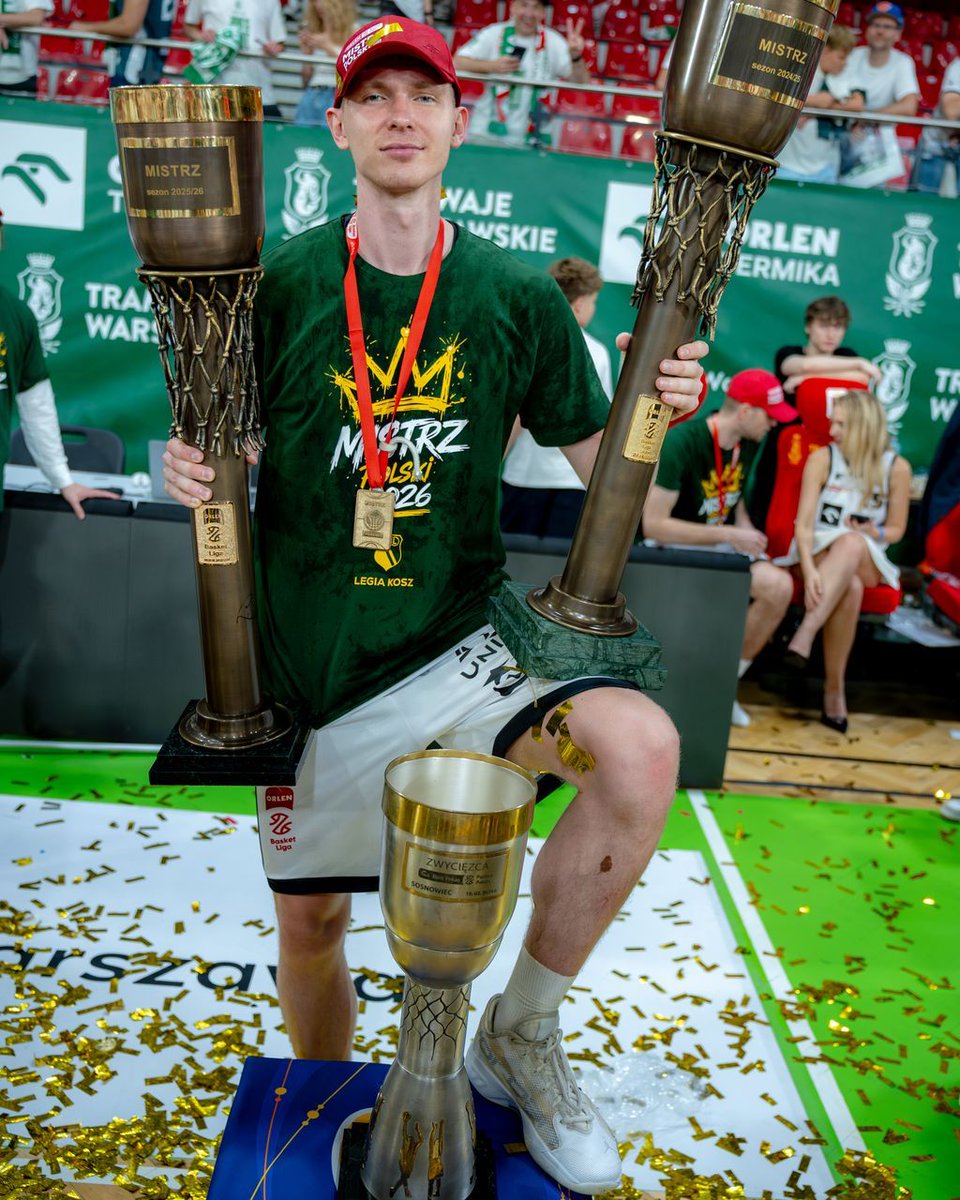 LegiaKosz's tweet photo. Poprosiliśmy ChatGPT o zdefiniowanie słowa „AURA” jednym zdjęciem 🏆😮‍💨 

#legiakosz #legiawarszawa #plkpl #basketball #warszawa https://t.co/yy3Wa9CrPu