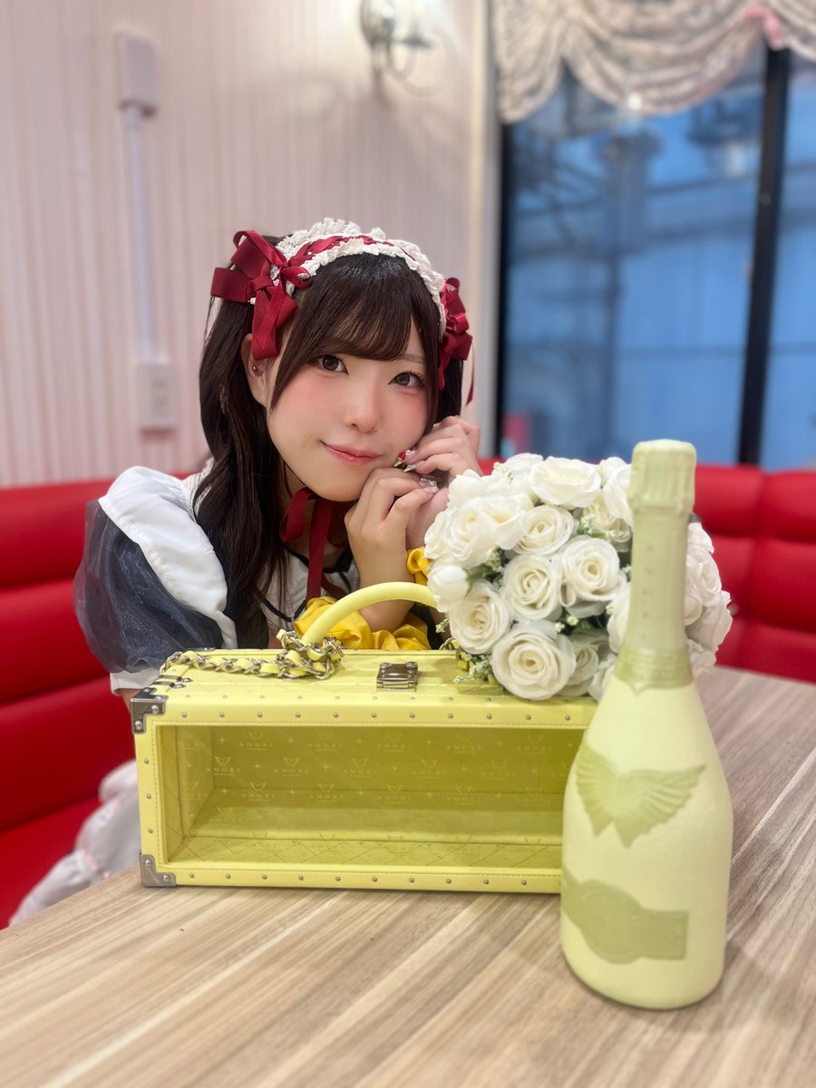 mikora_md's tweet photo. めいどりーみん #SNJK 新宿東口店でお給仕しております！
まじょ界からきましたみこらです💛

アニメがだ〜いすきなので沢山お話してください💌

よろしくお願いいたします𛰙᭜𖫴𖫰𖫱𖫳𖫲𖫲𖫳𖫴𖫰𖫱꛰ ᭜𖫴𖫰𖫱𖫳𖫲𖫲𖫳𖫴𖫰𖫱꛰ಣ

 #拡散希望  #めいどりーみん #えくぼは恋のみこらんど https://t.co/CJS1l1wkuU