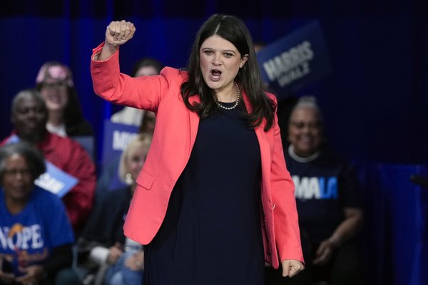 PpollingNumbers's tweet photo. News - Sen. Gary Peters endorses Haley Stevens to succeed him in the U.S. Senate. https://t.co/h0OXTVklQz