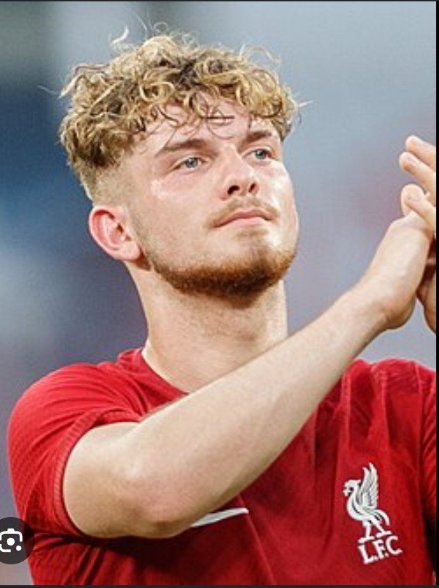 fplbaidy091's tweet photo. ❤️🚨Iraola on Harvey Elliott: "Harvey is here with us, I have seen him with the eagerness to show up, get super ready, he'll have a chance in pre-season, we'll need him and it's a good sign. I hope we can see him in a good place. I think Harvey comes from last season had to be difficult for him, strange situation, they couldn't even play him and I think he uses this experience - the bad situation - to make himself even more eager to be a Liverpool player.”