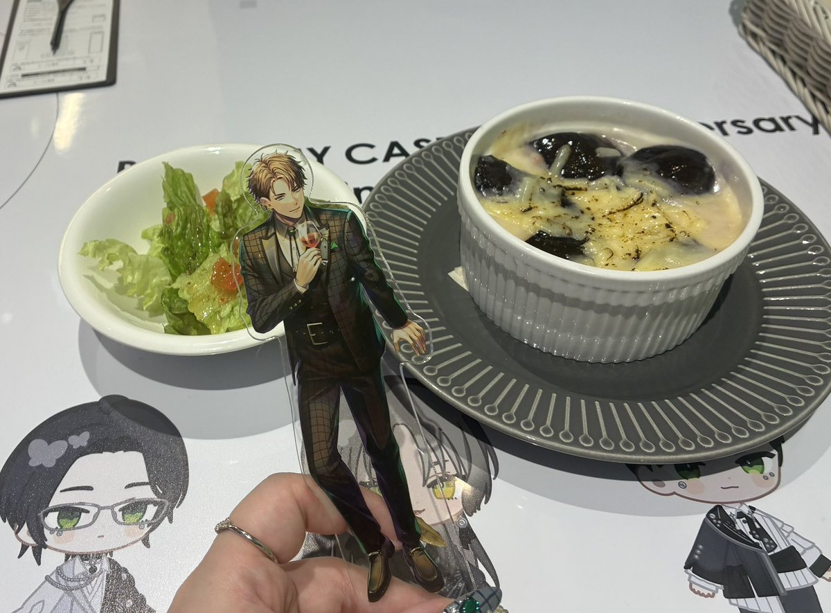 mainn1739's tweet photo. 生きてます
周年のコリーカフェいってきたよ https://t.co/dbwP05pakj