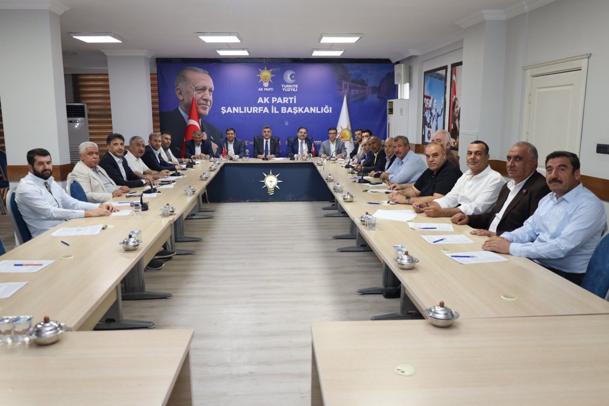 akpartiurfa's tweet photo. Şanlıurfa için hep birlikte, daha güçlü yarınlara! 

İl Başkanımız @milhamigunbegi başkanlığında Yerel Yönetimler Başkanımız @av_vehbibeyaz, Belediye Başkanlarımız  ve Belediye Meclisi Üyelerimizin katılımlarıyla Büyükşehir Belediye Meclisi Temmuz Ayı AK Parti Grup Toplantımızı gerçekleştirdik.

Alınan kararlar, ilimize ve hemşehrilerimize hayırlı olsun.

#SevdamızŞanlıurfa 
@RTErdogan @Akparti @abuyukgumus @mustafademir @mcanpolatnet @mehmetkusnet @mehmetbegit @bucakalimurat82 @ayhanhakimm @hakanaksu058 @farukaytek