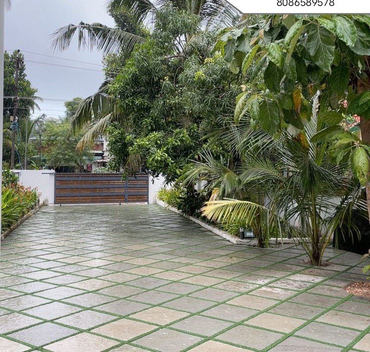 _OvalDesigns's tweet photo. People think landscaping means buying flowers.

No.

It's solving heat. Managing water. Creating shade. Making spaces enjoyable.

That's proper design

Design sustainably today 🌿 https://t.co/upUXhGP05I
