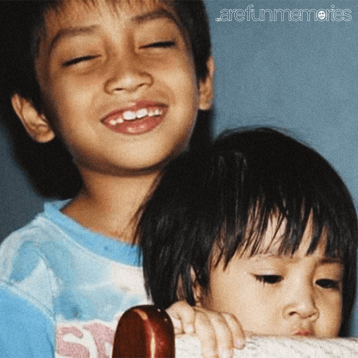 arpanmw's tweet photo. hari ini adek ulang tahun, dia masih di jerman. biasanya ulang tahun dirayakan di rumah kami, di umurnya yang ke-18 ini cukup dirayakan dengan pesan hangat via internet. aku mengundang kalian semua yang membaca ini untuk turut merayakannya, terima kasih!https://t.co/kL5lgr29lo https://t.co/2CidjVGfiD