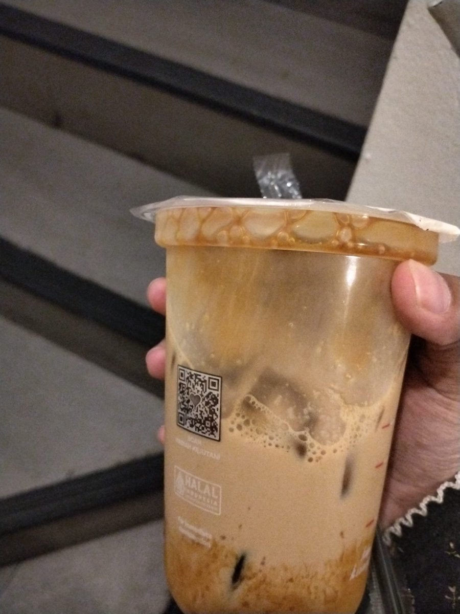 bbdayboo's tweet photo. butterscotch aren latte the besttt sieee https://t.co/u6xhQ49Adg