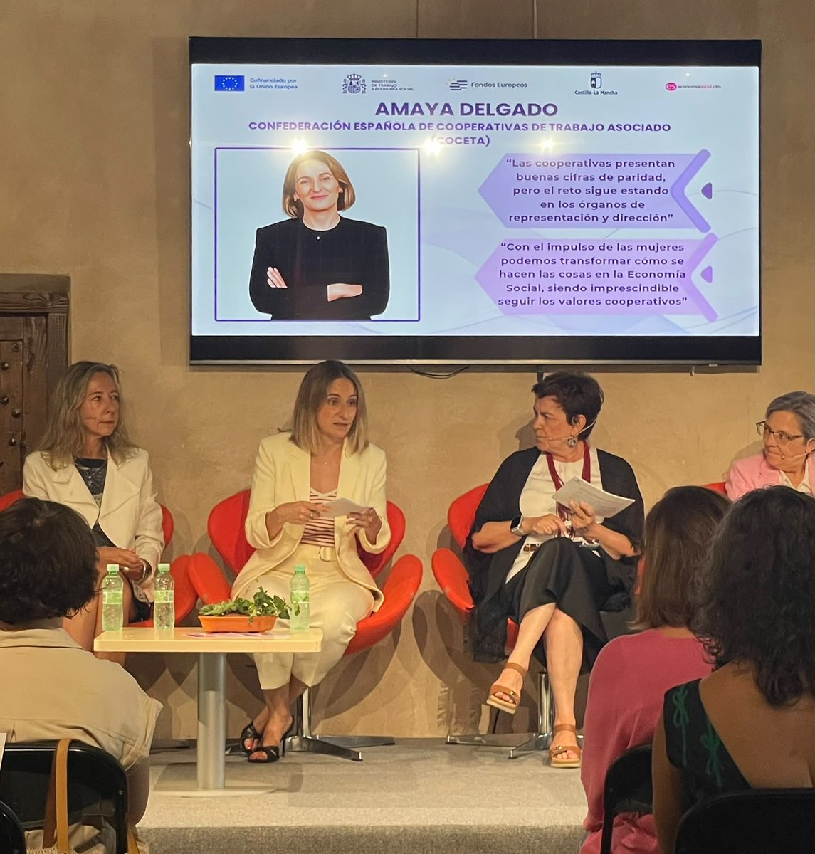 Coopsdetrabajo's tweet photo. 👉🏼Nuestra directora,  Amaya Delgado, participa hoy en la jornada #VocesQueTransforman #MujeresyEconomíaSocial en #CampodeCriptana para reflexionar sobre el papel de las cooperativas como herramientas para avanzar hacia una mayor igualdad y paridad en los espacios de decisión https://t.co/8yvx85I4WG