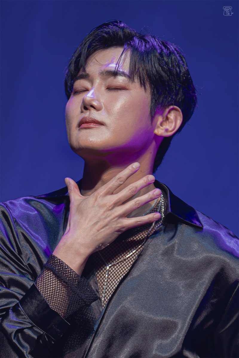 am_not_call's tweet photo. 260711 밤 Voice &amp; Story vol.4 - Spotlight✨
:포토타임1

🖤믿음소 망사 랑🖤
#유승현
#모과가_찰칵 https://t.co/1zfIqmY3XS