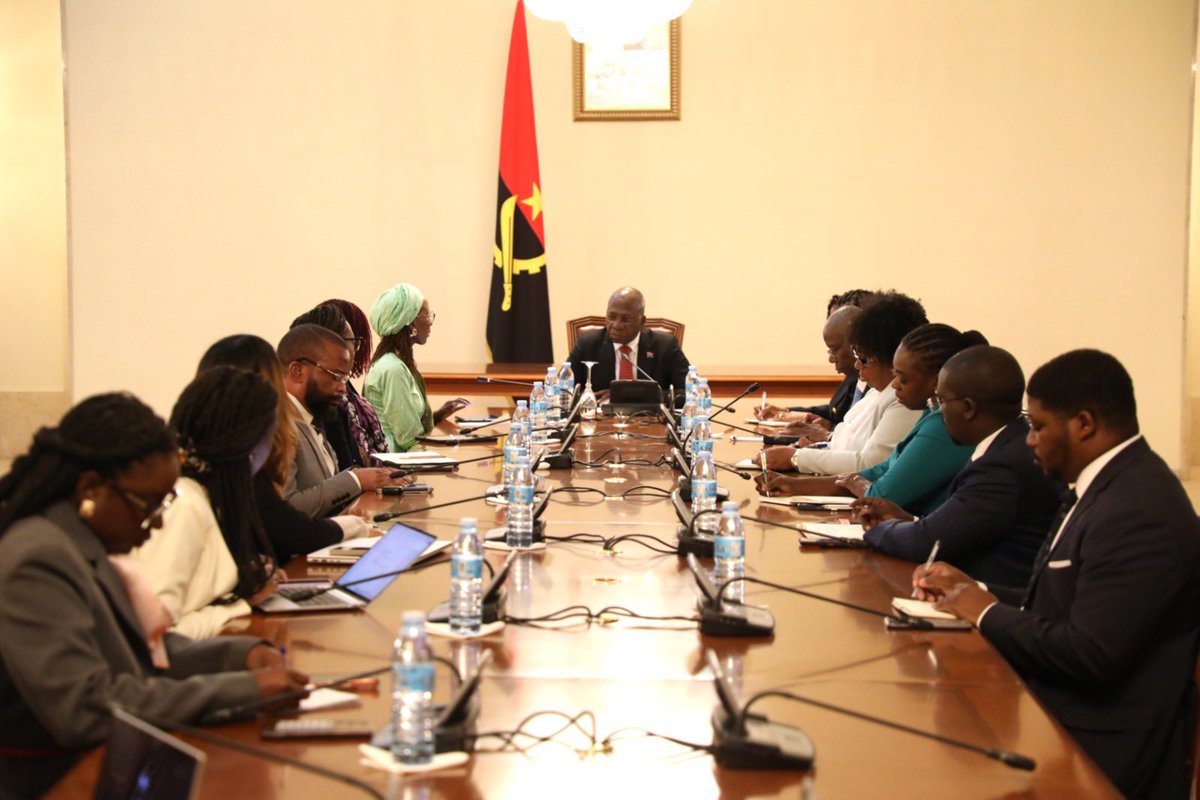angola_Mirex's tweet photo. Sua Excelência Embaixador Téte
António, Ministro das Relações Exteriores, reiterou, na manhã desta segunda-feira, em Luanda, que a
República de Angola está alinhada com os objectivos da União Africana, as aspirações da Agenda 2063 e a
Agenda da Mulher, Paz, Segurança e
Democraci https://t.co/DaHfw2Gyc9