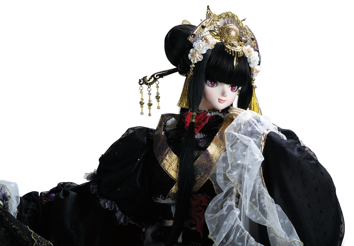 J0lojXyM's tweet photo. でん同士の皆さん！
らでんさんのお人形の可愛い衣装の元ネタは、皇女・嘲風（チョウフウ）です！🫶
初登場は劇場版『Thunderbolt Fantasy 西幽玹歌』！
無料公開中＆90分完結なので、サンファン入門にもぴったり！

#らでんと巡る布袋劇 https://t.co/xHV3VEF5H5