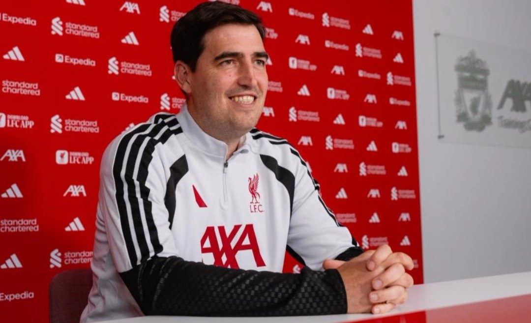Corballyred's tweet photo. "Intense aggressive, work hard*

Iraola on style he wants to play.

That's music to my ears. That sounds like Klopp 🙌 https://t.co/Amc0vlqX8M