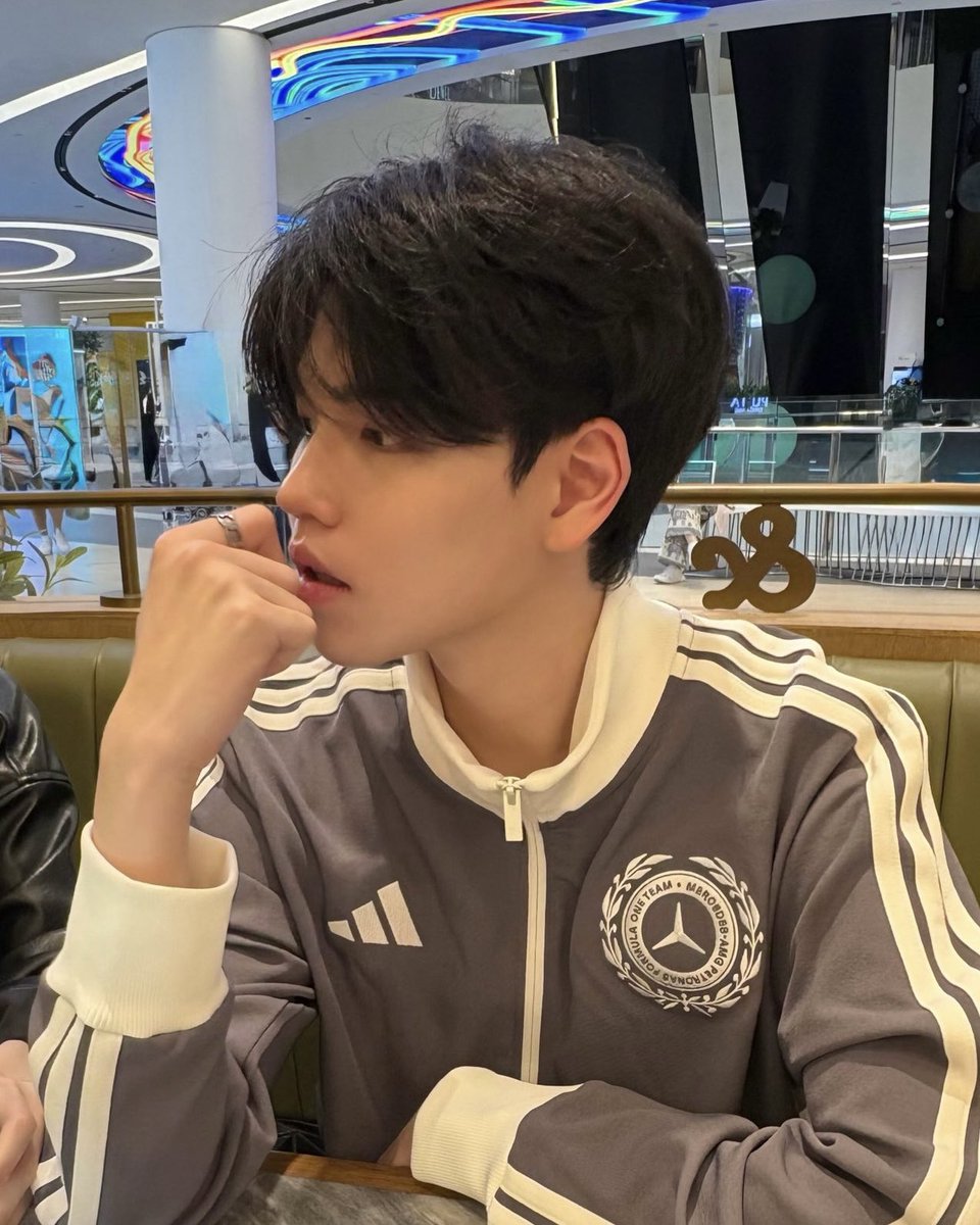 เบ๊บ tweet media