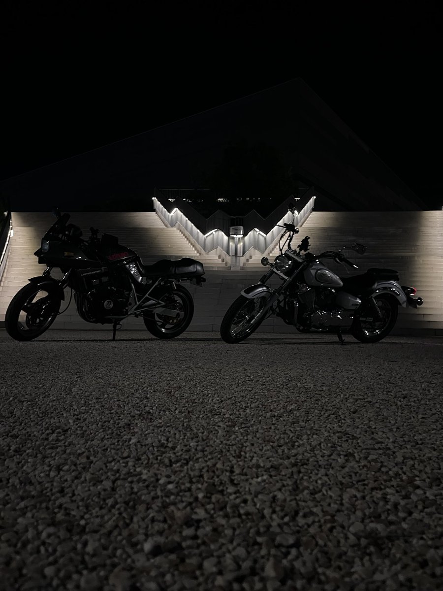 Turner_1902's tweet photo. 夜のツーリング気持ちいい！！🏍️
#ツーリング
#ドラスタ250 https://t.co/291XvdMopG