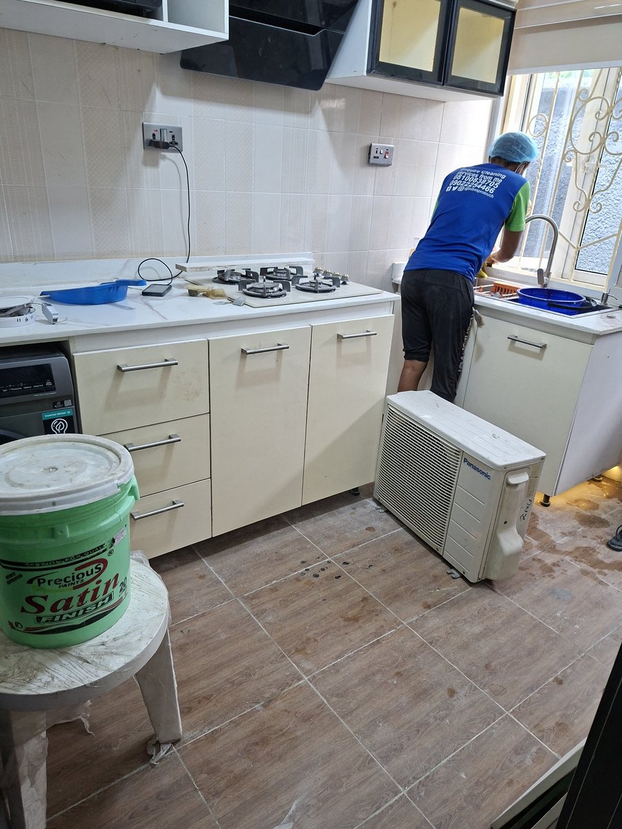ThecleanerGirl's tweet photo. Built it.
Renovated it.
Now let the professionals finish it
We help homeowners eliminate construction dust, paint stains, and debris with expert post-construction cleaning services in Lagos.
π +234 810 083 8705
#PostConstructionCleaning #DeepCleaning #CleaningServicesLagos https://t.co/N3vl0Y43go