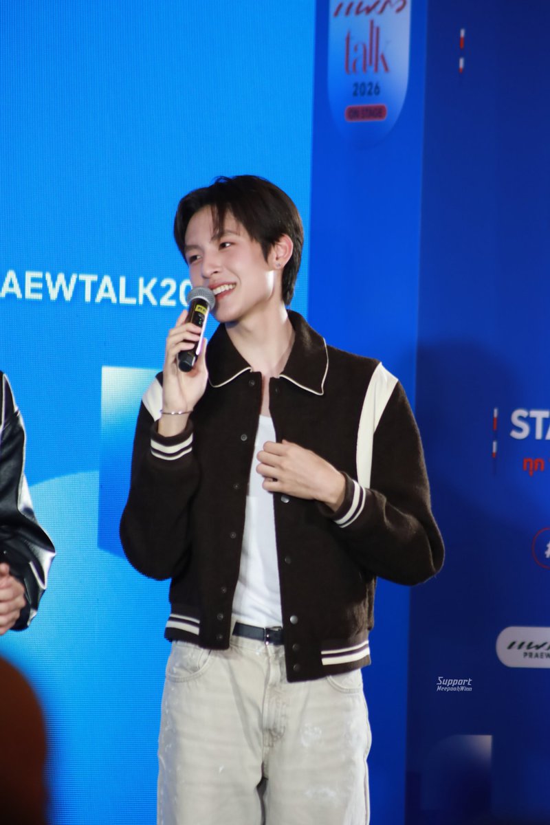 Supportmeepooh's tweet photo. PreawTalk 2026 | Stage of Stories 

MEEPOOH WIN  🎤🤍   🙏🏻 @Praewdaily
@meepoohwhitefox

#Preawtalk2026
#Meepoohwinn 
#Meepoohwhitefox 
#centralworld
#Preawmag https://t.co/2Tz7NtO843