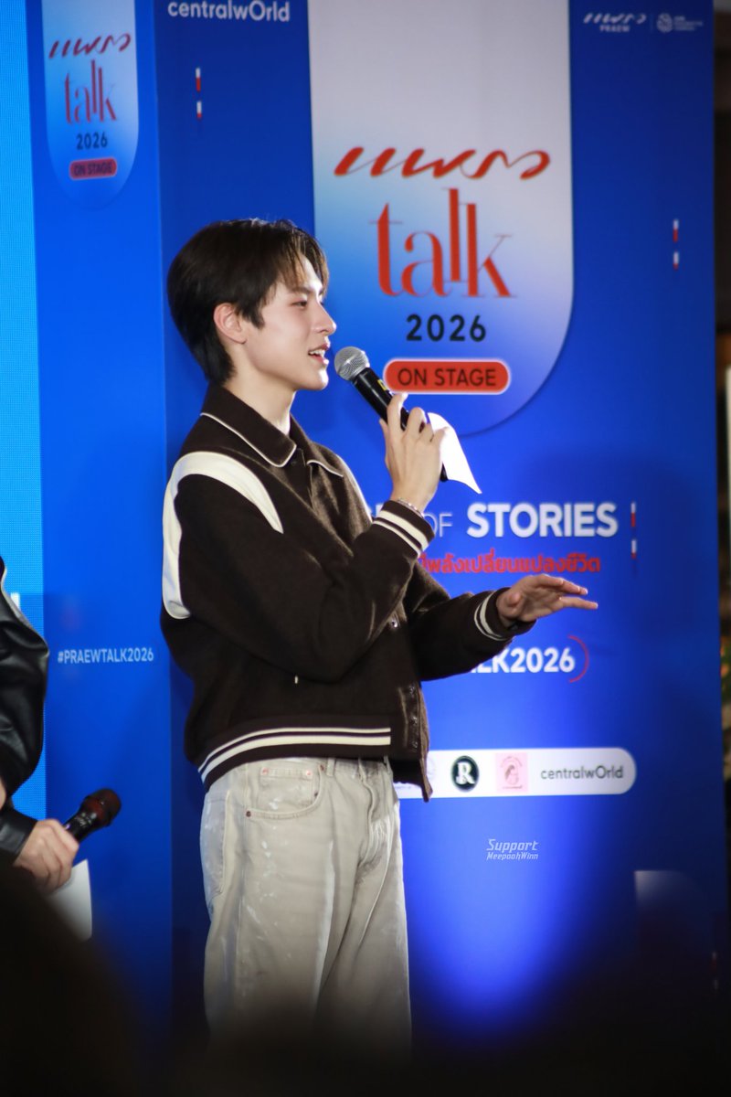 Supportmeepooh's tweet photo. PreawTalk 2026 | Stage of Stories 

MEEPOOH WIN  🎤🤍   🙏🏻 @Praewdaily
@meepoohwhitefox

#Preawtalk2026
#Meepoohwinn 
#Meepoohwhitefox 
#centralworld
#Preawmag https://t.co/2Tz7NtO843