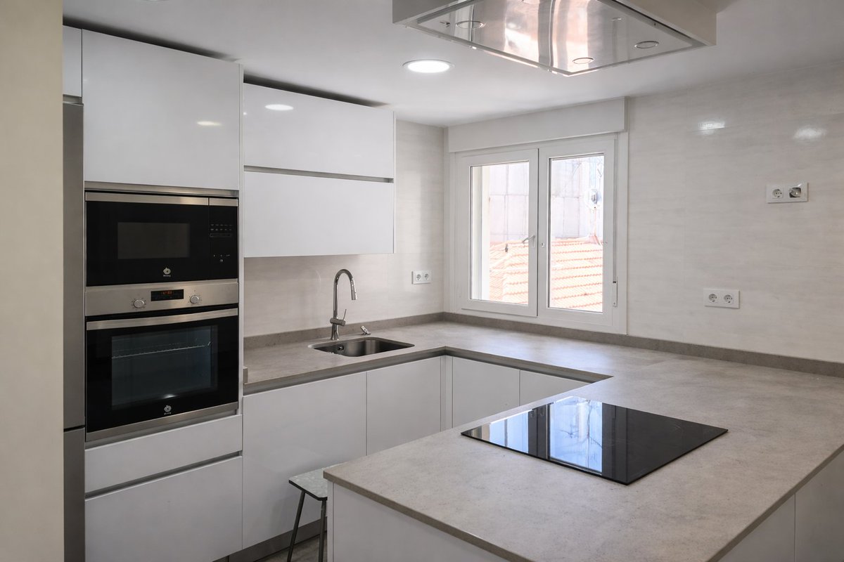 obrasinsignia's tweet photo. Rehabilitación integral en Mamariga, Santurtzi
Este #antesydespués muestra el cambio de una vivienda en Mamariga que necesitaba una actualización completa.
https://t.co/wXq8hN0mZY
#interioristas #interiorismo #reformaintegral #Bizkaia https://t.co/ysBIhHPpFR