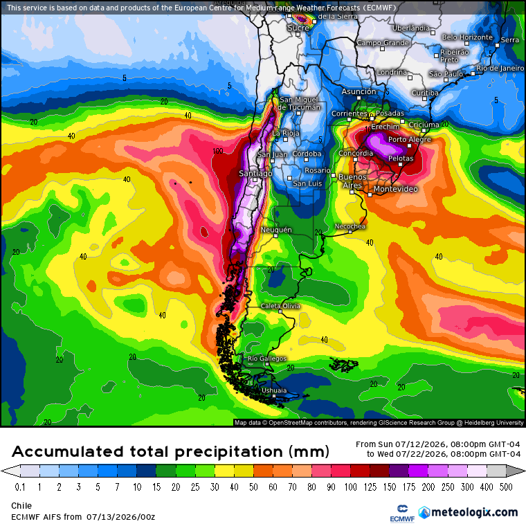 EdoWeatherman's tweet photo. ALERTA ACTUALIZACIÓN MATUTINA.
15-22 DE JULIO.

El evento, un tren de sistemas frontales, está consolidado en todos los modelos y aquí dejo las recientes variaciones.

Región de Atacama. Entre jueves y domingo, con periodos de pausa, pueden acumularse sobre 50-80 mm en la parte sur (Huasco- Vallenar). 

Para la región de Coquimbo, el peak se dará en sectores interiores y del sur, donde se pueden superar los 250-300 mm. Lo mínimo que caerá serán 80-120 mm, en la provicia de Elqui. Aunque el miércoles puede haber algunos chubascos, lo más intenso será entre jueves y domingo, con breves pausas.

Las regiones de Valparaíso, O'Higgins, Maule, Ñuble y Biobío siguen concentrando los mayores estimados, con sectores que pueden superar los 250-300 mm fácilmente e incluso algunas localidades pueden alcanzar los 350-400 mm. La costa de Valparaíso puede recibir el 80-90% de un año normal en este tren de frentes, solo el viernes espera más de 100 mm, por lo tanto me parece irresponsable programar un partido de fútbol para el sábado. La lluvia se extenderá de jueves a lunes. NO VIAJEN A LA COSTA.
En Maule lloverá desde el miércoles, con algunis chubascos el martes.
Lluvia desde el martes entre Ñuble y Los Lagos.

Para la región Metropolitana, Santiago se movería entre 100-150 mm, las comunas que lo rodean entre 150-200 mm, no descartando algunas que reciban más de 250 mm. Esto entre jyeves y lunes, con algubas pausas.

Hacia la zona sur los montos se moverán entre 100-150 mm.

El viento será de 70-90 km/hr en la costa central. El jueves-viernes y domingo-lunes se esperan las ráfagas más fuertes, con akgunos sectores que pueden superar los 100-120 km/hr. En interior viento de 40-60 km/hr.
Altas probabilidades de tormentas eléctricas entre Coquimbo y Biobío.

La isoterma no bajaría de 2000 msnm, incluso se ven variaciones al alza entre miércoles y domingo, de todos modos sí se acumulará nieve, con 2.5 a 4.5 mts posibles entre Coquimbo y Biobío

Esta información aún puede variar, además esto viene con un potente río atmosférico que puede disparar los montos de agua caída.

Atentos con las actualizaciones y desde ya hay que prepararse, no espere a que llegue el evento.

Próxima actualización esta noche cuando regrese de la escuela.