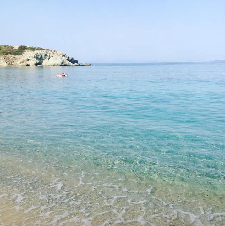 nikol36109's tweet photo. Καλή εβδομάδα 
Καλή η Σύρος 
Αλλά το στέκι μας 
(η βάση μας) δεν το αλλάζω https://t.co/dh86WitlkB