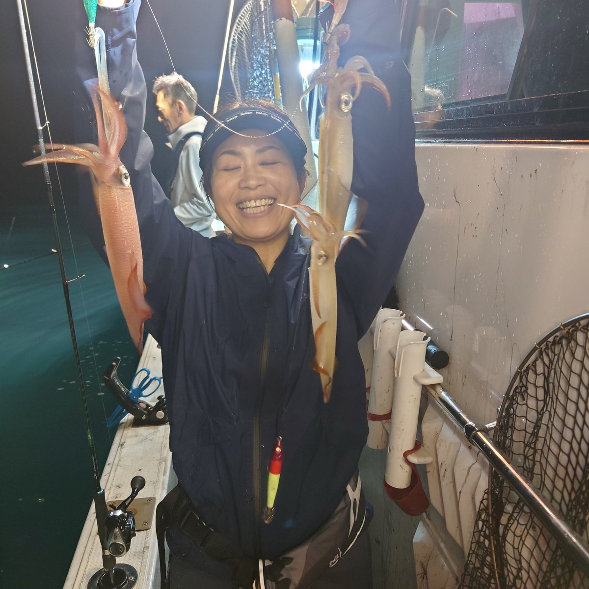 kyusanmaru's tweet photo. 28日 #釣果情報
#タチウオ
撃沈ジグで良型拾ってました🎵
#夜イカ
少しペースダウン数えてる方で64杯や70杯超え
フォロー&amp;いいねお願いします
https://t.co/KdqAiul2GG
公式LINE
https://t.co/spSHlYwGTl

#九三丸
#福岡
#遊漁船
#イカメタル船
#タチウオ船
#博多湾タチウオ
#夜焚きイカ
#釣果情報 https://t.co/SPyRMX1G1o