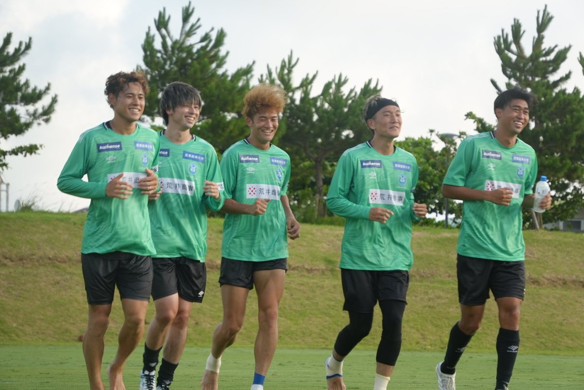 bellmare_staff's tweet photo. 🟢沖縄キャンプ 1日目🔵

Off Shots 📸

 #bellmare https://t.co/sOUu7GXl0n