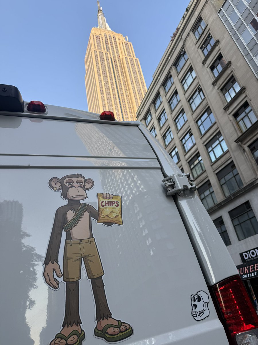 JCS Snacks🍌🧪 tweet media
