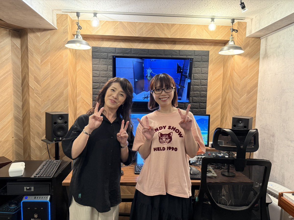 kaido_ishari's tweet photo. 今日は代表のJunママが東京へ🗼
新曲のレコーディングに立ち会い🎤

この作品に必要な最後のピースが
ハマりました😭✨

圧倒的な声量と力強い歌声で
作品を盛り上げていただきます🎵
乞うご期待！

いよいよ楽曲も完成間近！

#海童いしゃり #YOSAKOI #よさこい
#海颯〜蒼き海を越える汐風〜 #海颯 https://t.co/Gr2FPWsXzy