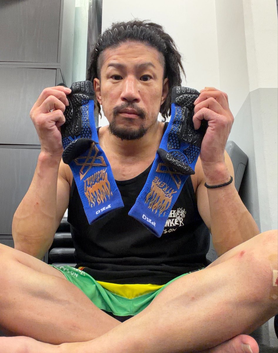 tyson_maeguchi's tweet photo. 今年の夏はこちらの断熱インソールで快適に夏を過ごしますよ🌞
#activital フットサポーターと一緒の組み合わせはマジ最強です✌️
もう8年くらい履き続けてありえへんくらいの効果を感じてます！感謝🙏
くっそ暑い夏をこれで乗り越えよう！！！ぱわ
#勝利のくつした
#史上最強ソックス
#足のお守り https://t.co/rd2r6mEz5g
