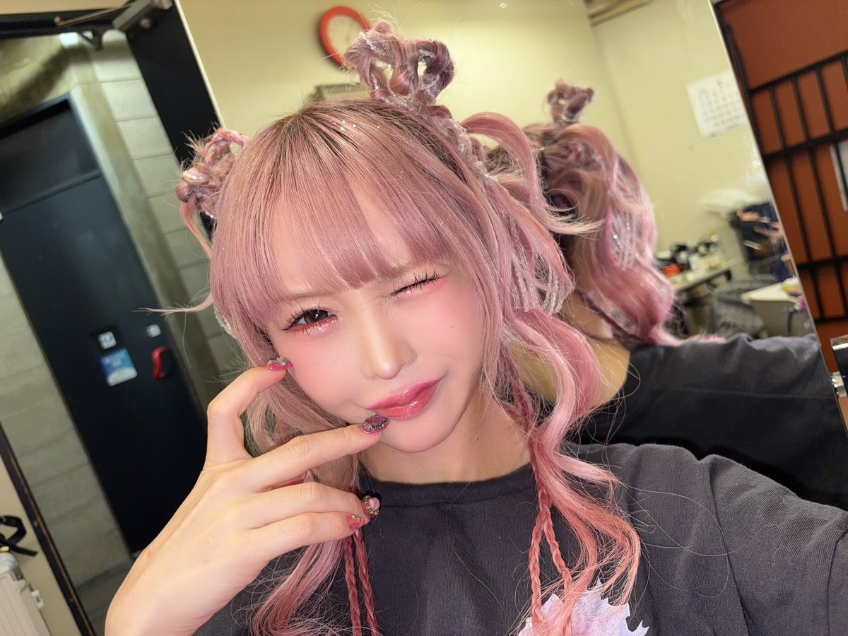 oomoriseiko's tweet photo. 心込めてピンクのアイドルしてるよ〜 https://t.co/N7KkfXvzwg