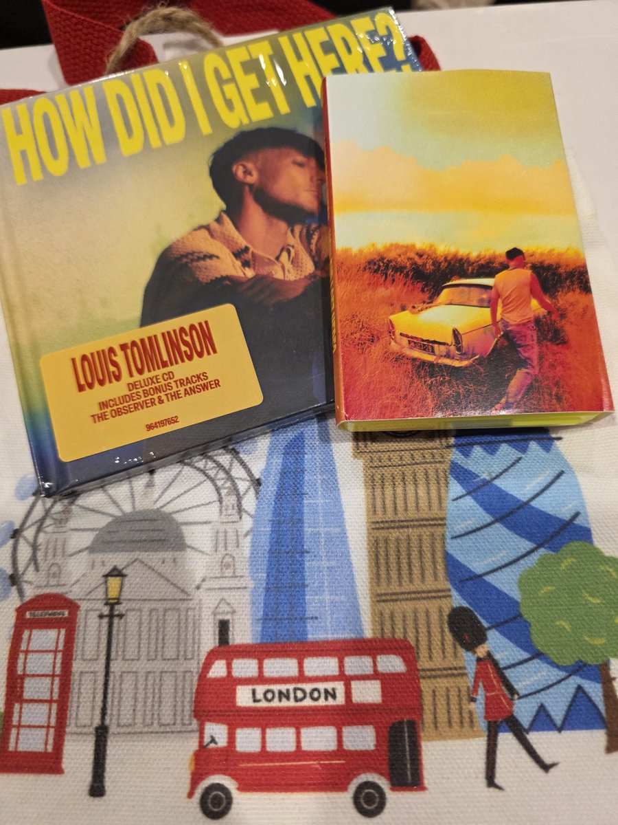 LouAusNZUpdates's tweet photo. 🎉 The celebrations aren't over just yet… 🎉
Reaching 2,000 followers is a milestone worth celebrating, so we're marking the occasion with a giveaway! 
The prize is a deluxe version of HDIGH and a HDIGH cassette inside a little gorgeous London bag we bought on our UK journey.

To enter:
✨ Make sure you're following our page.
💬 Comment below and tell us where you're following us from.

We'll draw one lucky winner a week from today. So the 20th July AEST at 9.00 pm. As we have a lot of international followers we are opening this up to all 🌎🌏🌍
We can't wait to see where our amazing community is from. Good luck, everyone! 🤍🍀
#HDWGH @LTHQOfficial @Louis_Tomlinson