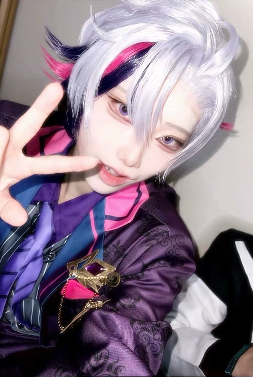 K_AI_012's tweet photo. cos / 🥂✨ https://t.co/9xWWO2IEJ2