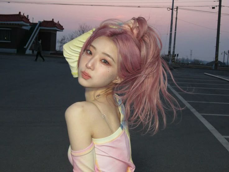 vickivitty's tweet photo. describing myself with kpop idols 
age 04
height 155
zodiac sign libra 
mbti isfj https://t.co/tlfa8QC1OE