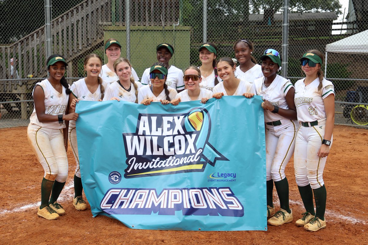 JojoArtis2031's tweet photo. 14U Co-Champions! 🏆 We went 6-0 this weekend with canceled games and weather delays.  I love playing with these girls. 💚💛 Back to work to get ready for Indiana next week. 🐍 #bethestandard #controlthecontrollables 

@AtlantaVipers12 @LineDsoftball @legacyshowcase1 @recruits_next @SBRRetweets @HBCUSoftball @RecruitMatador @SoftbalAmerica @PrepSoftball @MizunoFPitchNA @SoftballDown 
@THEWOWSB