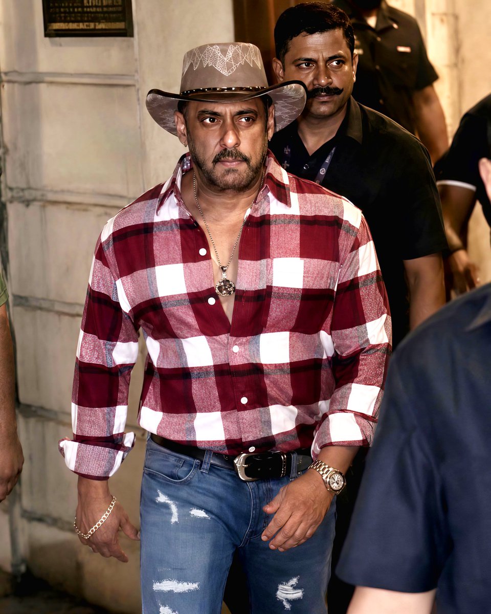 SAMTHEBESTEST_'s tweet photo. Itna paise kamana hai ki wo watch ⌚ kharidna hai 🫠 https://t.co/VQwVhw07JI