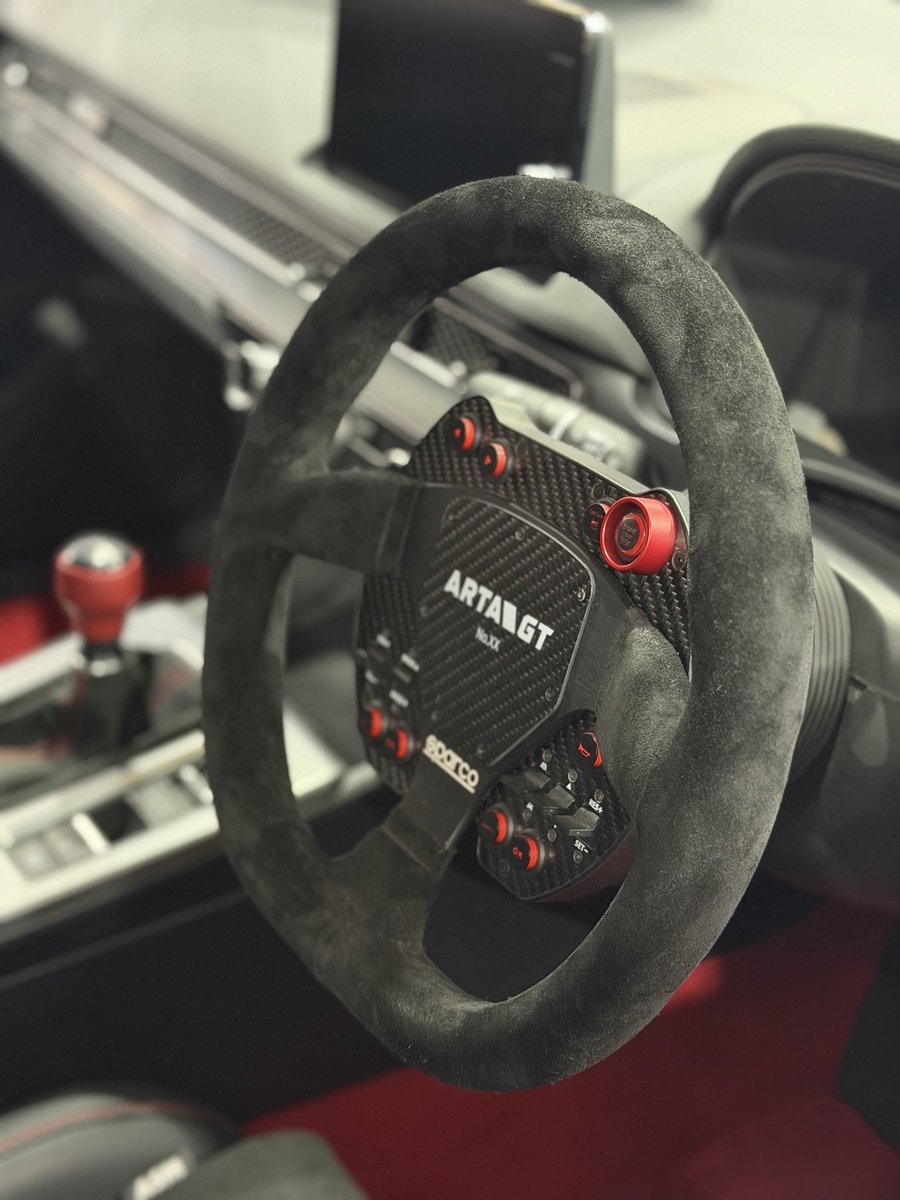 tZJFfhAHAyk1EdY's tweet photo. 週末はこちらのマシンをじっくり見たく行ってきました。
乗ってみたいなあ
ARTA custom FL5 civic typeR
世界に20台のマシン。
価格は桁違い😅
#ARTA #スーパーオートバックス深江 #civictypeR #FL5 #土屋圭市 https://t.co/VdDdTBceI5
