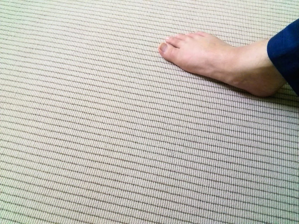 AgiCarpet's tweet photo. 天然素材のウールは、見た目だけではありません。

調湿性・復元力・心地よい足触り。
毎日の暮らしを快適にしてくれる素材です。

AGI KANSAIは、大阪の工場とともに、日本製ウールカーペットをお届けしています。

#AGIKANSAI #ウールカーペット #日本製 #天然素材 https://t.co/7OWFDNFRIY