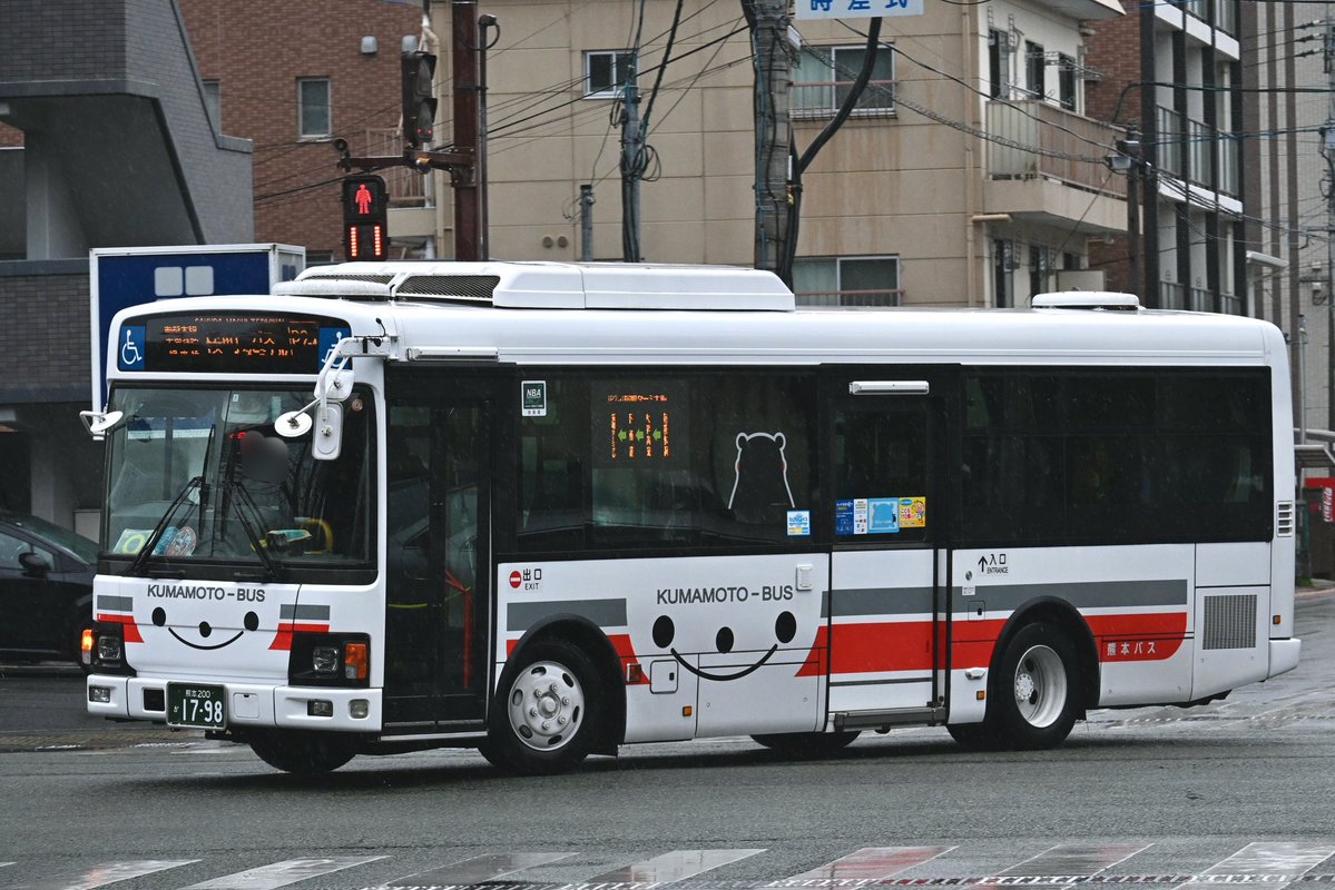 spacerunnerJM's tweet photo. 熊本バスのKR。元京王バスのS20805で同年式の車両と比べて早めに除籍されたされた1台。主に御幸木部系統で活躍しているようです。
・熊本バス/熊本200か1798 https://t.co/cMV3zBJMX5