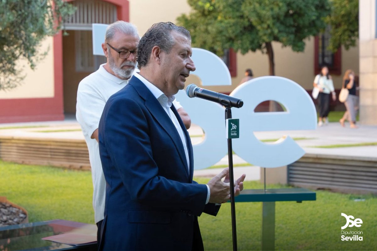 DIPUSEVI's tweet photo. 🤝 La Diputación de Sevilla, @ccoosevilla, @ugtsevilla y la @CES_Sevilla han firmado los Convenios Específicos de Concertación Social para 2026, dentro del Acuerdo Marco de Concertación Social de la Provincia 2023-2026.

El presidente de la Diputación de Sevilla, @JFdezdelosRios, ha destacado la importancia de este acuerdo para generar espacios de confianza, favorecer la estabilidad económica y situar a Sevilla como un territorio con mejores condiciones para invertir, emprender y crear empleo.

Los convenios ponen el foco en la formación orientada al empleo, la innovación empresarial, la prevención de riesgos laborales, la inclusión social, la optimización de los servicios públicos y el reequilibrio territorial de los municipios sevillanos.

Una alianza para seguir fortaleciendo el tejido productivo, mejorar las oportunidades de la ciudadanía y avanzar en una provincia más cohesionada.